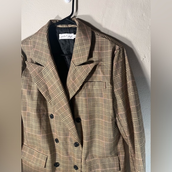 petal + pup 4 Button Plaid Blazer - Picture 3 of 6